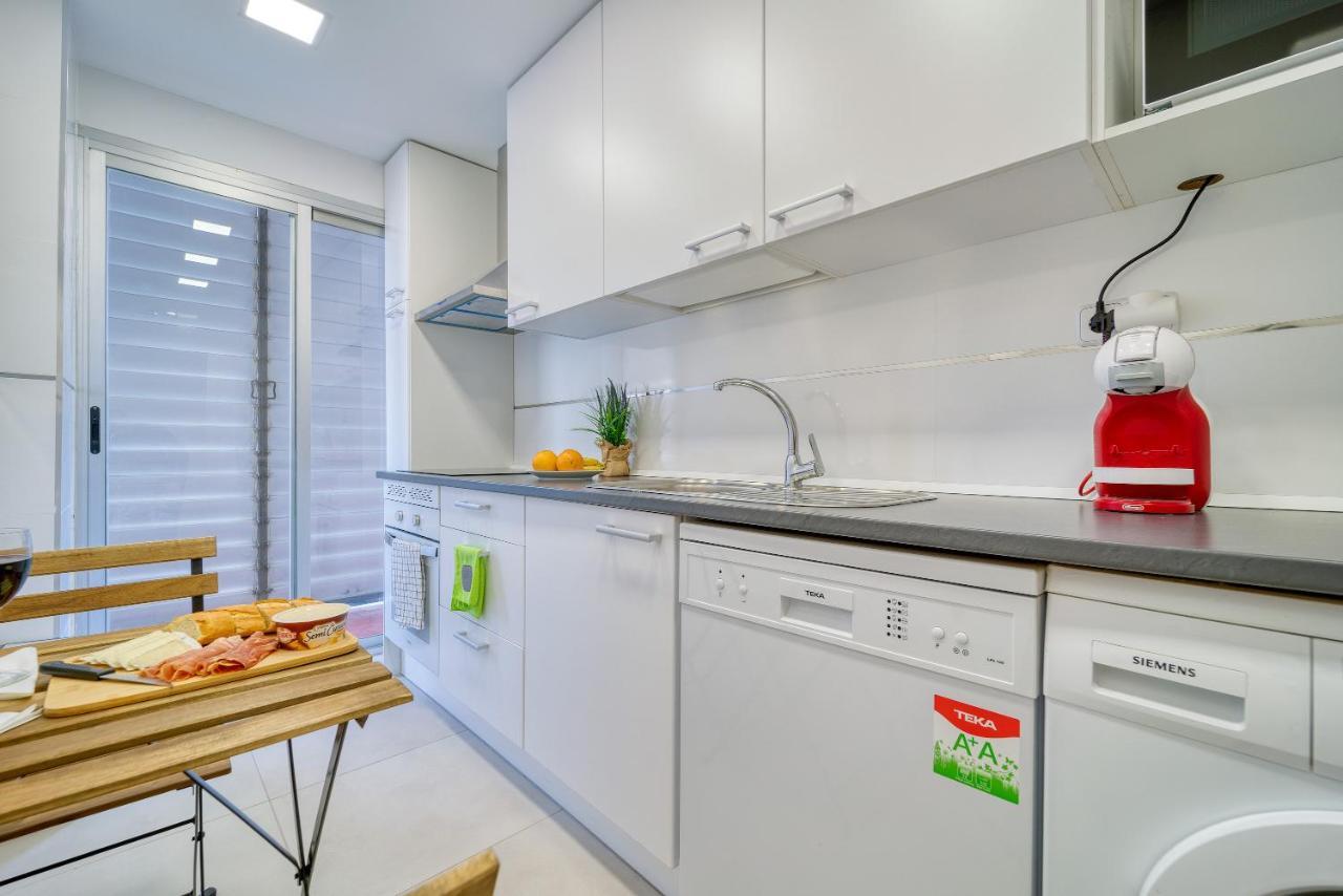 B Casacafe Madrid Pozuelo 2 Bano Fuera De La Habitacion O Compartido 波苏埃洛-德阿拉尔孔 外观 照片