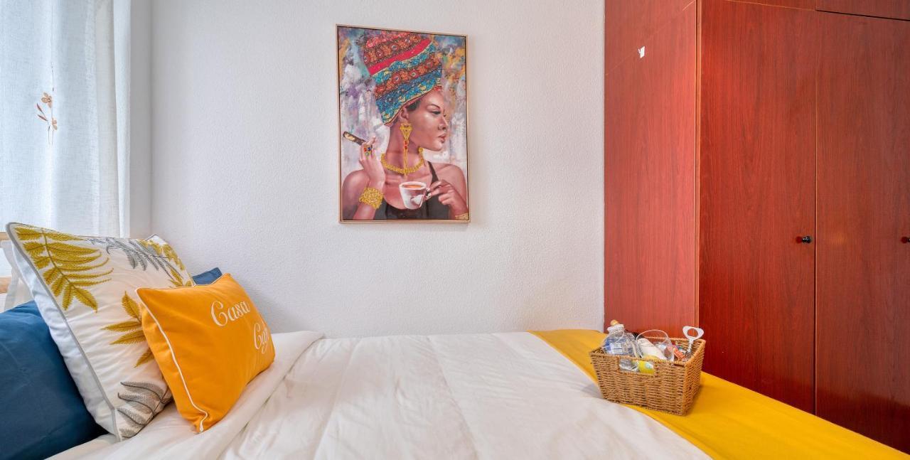 B Casacafe Madrid Pozuelo 2 Bano Fuera De La Habitacion O Compartido 波苏埃洛-德阿拉尔孔 外观 照片